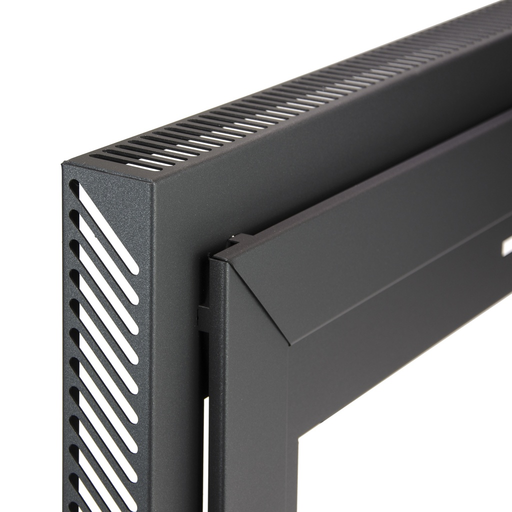 Fusion 18 Surround - 34" X 23"